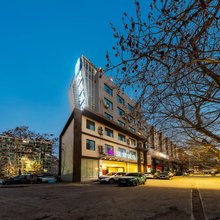 汉庭酒店(郑州南阳路海滩寺地铁站店)