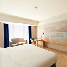 爱达·伊斯特精品公寓(西站万达广场店)