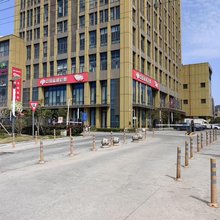 佐伊民宿(象山博浪海港城店)
