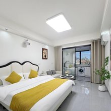 馨澜影院美宿(广安吾悦广场店)