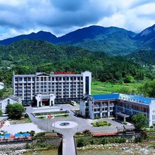 御龙湾国际酒店(金寨天堂寨店)