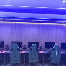 酷乐猪电竞民宿(万达广场CBD店)