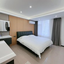 季夏公寓(王村南街地铁站店)