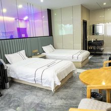 曲靖爱善电竞酒店