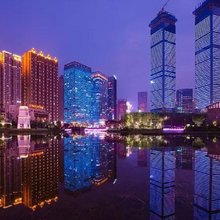 漫朵·轻奢影院美宿(花果园双子塔方圆荟海豚广场店)