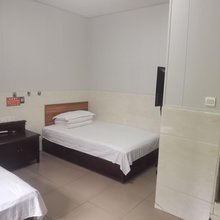 逸家公寓(重庆大坪医院店)