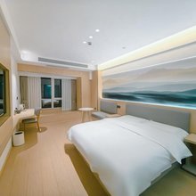 伴山公寓(华山北站店)