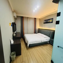 麦克斯智能酒店(甘肃工业职业技术学院店)