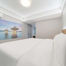 小溪畔民宿(桐琴店)