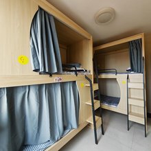 明亮的女生青旅(长安万达谈固地铁站店)