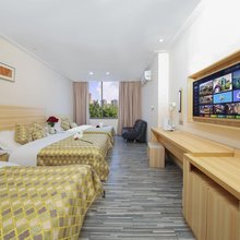 佛山文德酒店(映月湖环宇城康怡公园地铁站店)