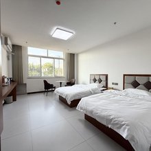 连手商务宾馆(枣庄二手车交易中心店)