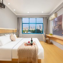 栖尚酒店(武汉天河国际机场宋家岗地铁站店)