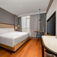 华驿精选酒店(德州齐河金融科技中心万达广场店)