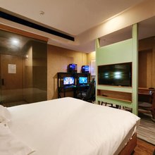 银河电竞酒店(上海虹桥吴中路店)
