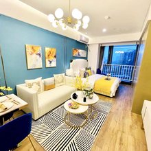 星空里·自助影视民宿(罗蒙环球城店)