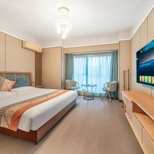 郑州丰泓民宿(曼哈顿广场燕庄地铁站店)