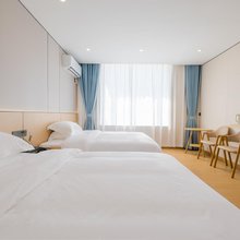 阳春星辉公寓(东湖公园店)
