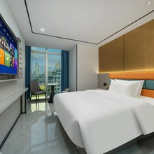 季风美居(广州体育西地铁站店)