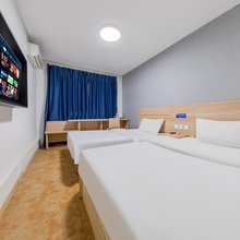 轻住酒店(青岛中央商务区海泊桥地铁站店)