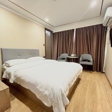 成都栢合商务酒店(科园地铁站店)