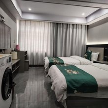 金鑫大酒店(冈仁波齐景区店)