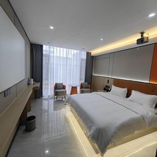 背湖智能美宿(华阳工业园店)