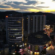 楚雄悦莱酒店(楚雄师院兆顺第一城店)