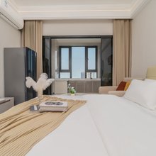 青禾宇影音民宿(科幻公园店)