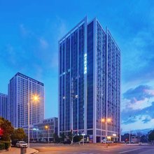朵兰达V酒店(长沙高铁西站金桥国际店)