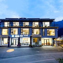 遇见民宿(天柱山游客中心店)