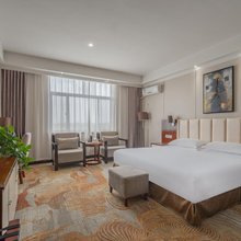 长武秦陇恺天酒店(长武县客运服务中心店)