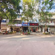 鼎鑫宾馆(耿马县人民医院店)