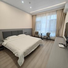 近水楼台酒店