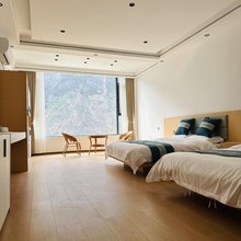 虎跳峡镇梦雪居半山民宿