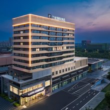 兰欧国际酒店(阜南南阳大道奥特莱斯店)