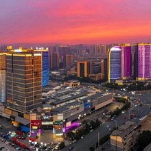 云星I高空城景AestheticsDesigner酒店(怀化高铁站万达广场店)