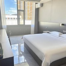神木希曼宾馆(神木汽车站人民广场店)