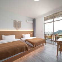 隐鲜居农家乐