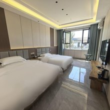巩留·云水谣民宿(湿地公园店)