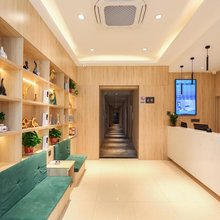 清沐酒店(南京玄武湖景区新模范马路地铁站店)