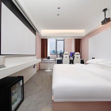 暴走熊电竞酒店(青果巷体育馆店)