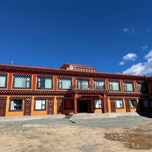 佐钦诺布桑铂酒店
