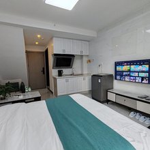 柚见民宿(富力新天地店)