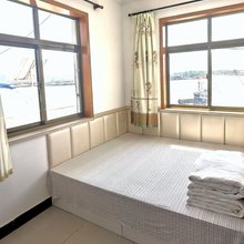 蓝色港湾宾馆(南戴河仙螺岛店)