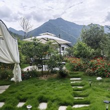 留坝楼房沟山麓景舍民宿