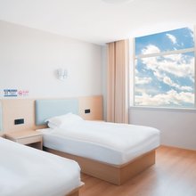 波强酒店(北京美中爱瑞肿瘤医院店)