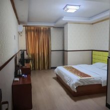 雅江雅途大酒店