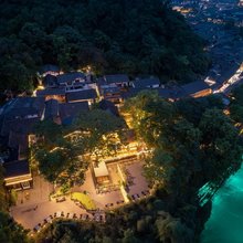 月光宝瓶民宿(都江堰景区南桥店)