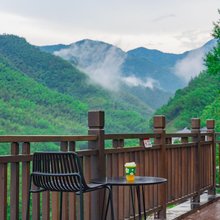 竹云山宿·溪上·泳池·日落·FUN HOME(雅鲁激流山湾湾漂流店)